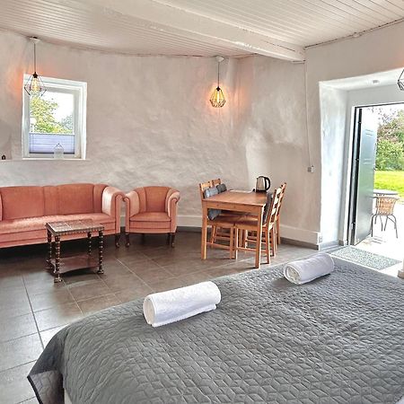 Apartamenty Molle Åkirkeby Esterno foto