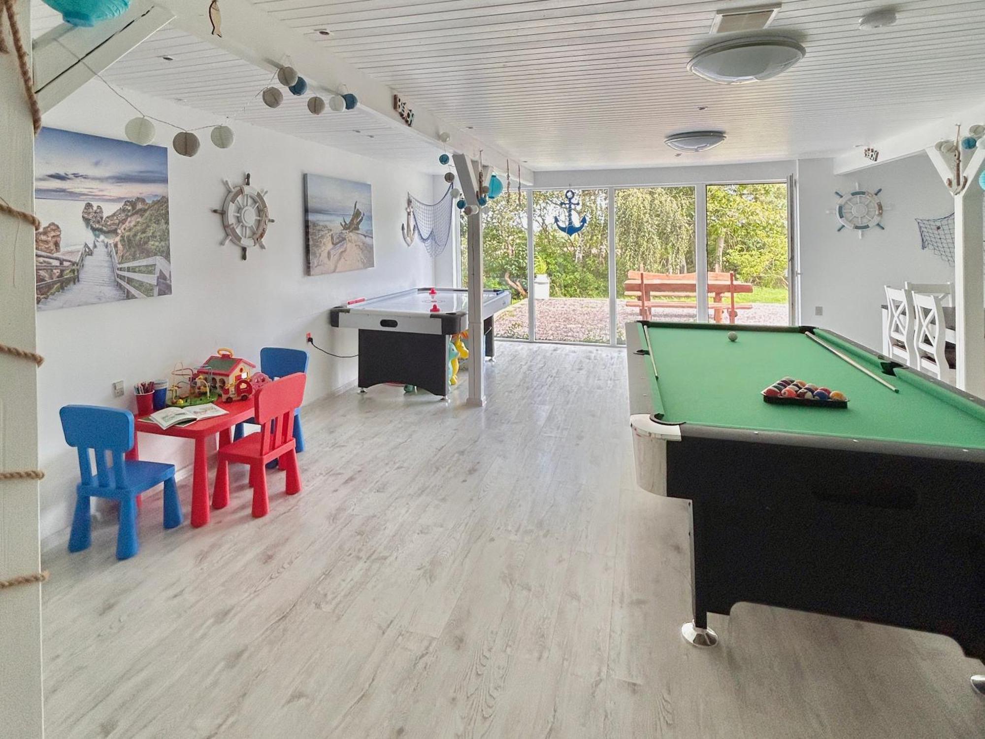 Apartamenty Molle Åkirkeby Esterno foto