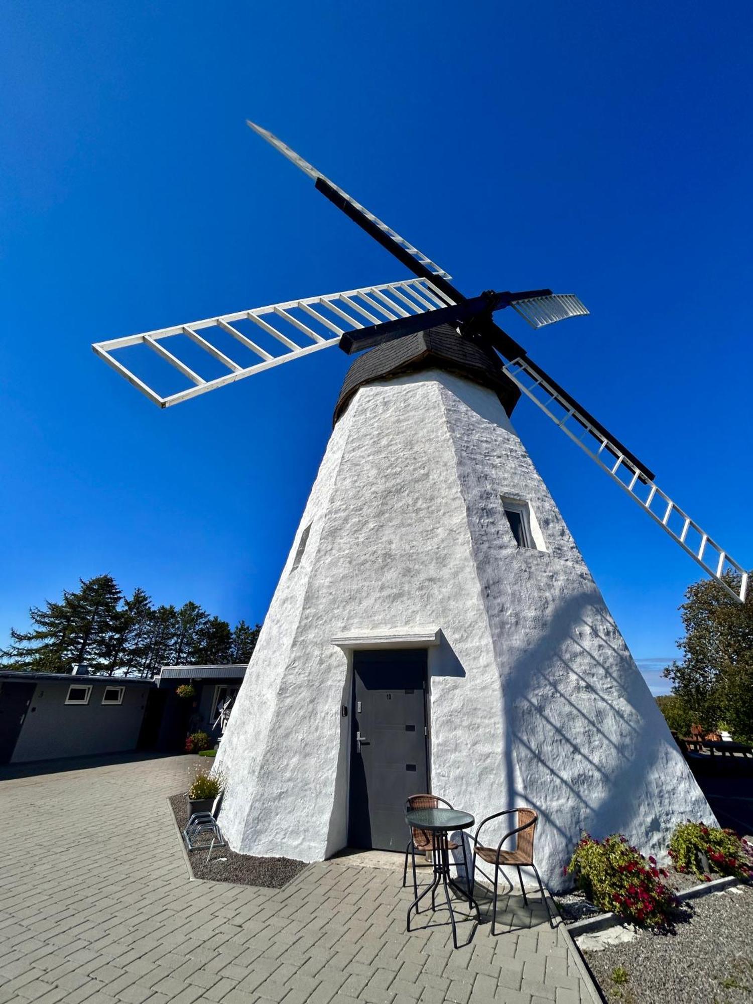 Apartamenty Molle Åkirkeby Esterno foto