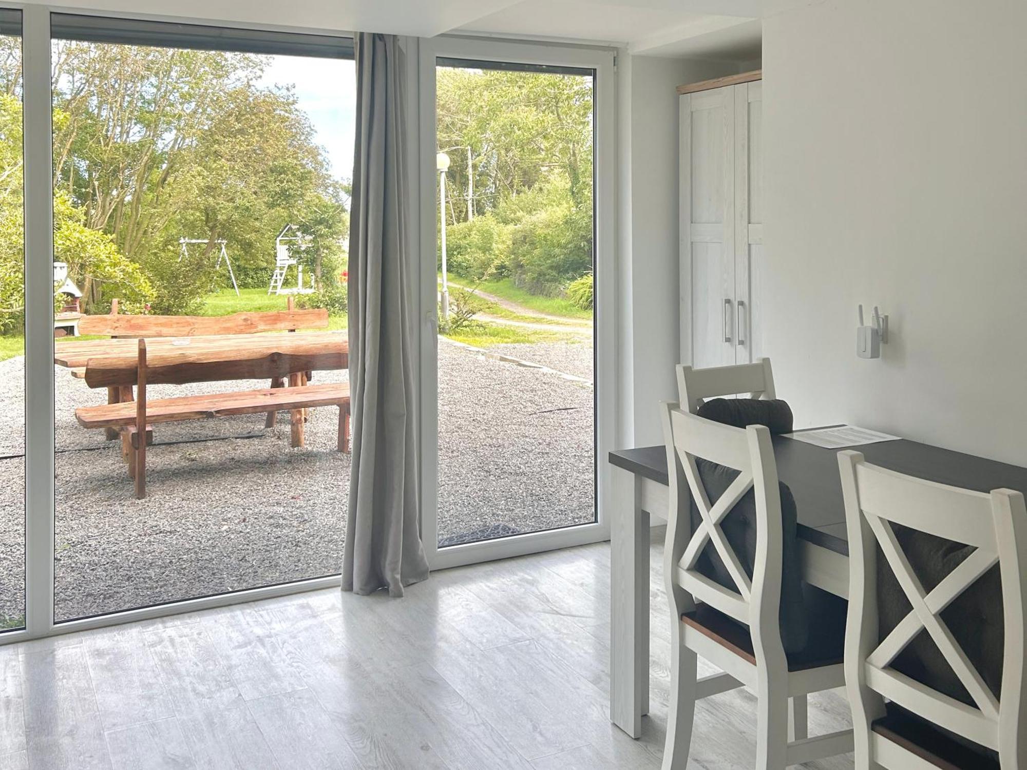 Apartamenty Molle Åkirkeby Esterno foto